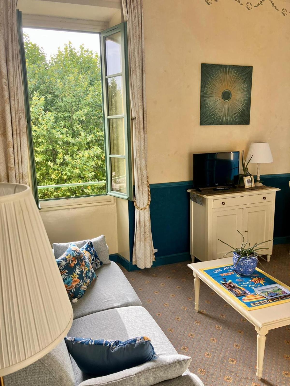 Ferienwohnung La Vue Est Belle Montbrun-les-Bains Exterior foto