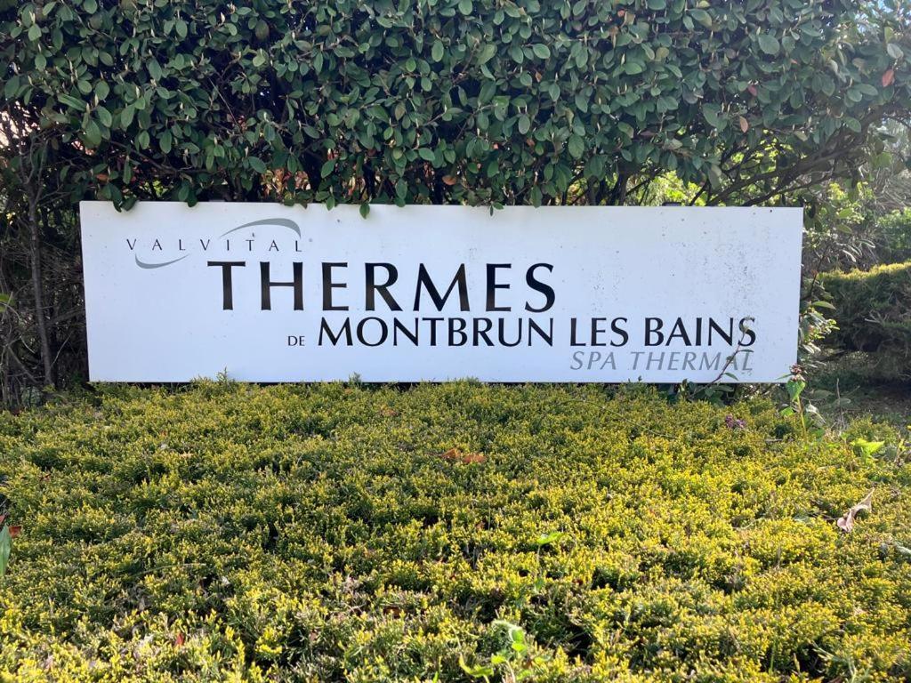 Ferienwohnung La Vue Est Belle Montbrun-les-Bains Exterior foto