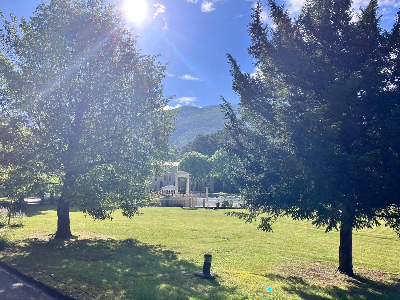 Ferienwohnung La Vue Est Belle Montbrun-les-Bains Exterior foto